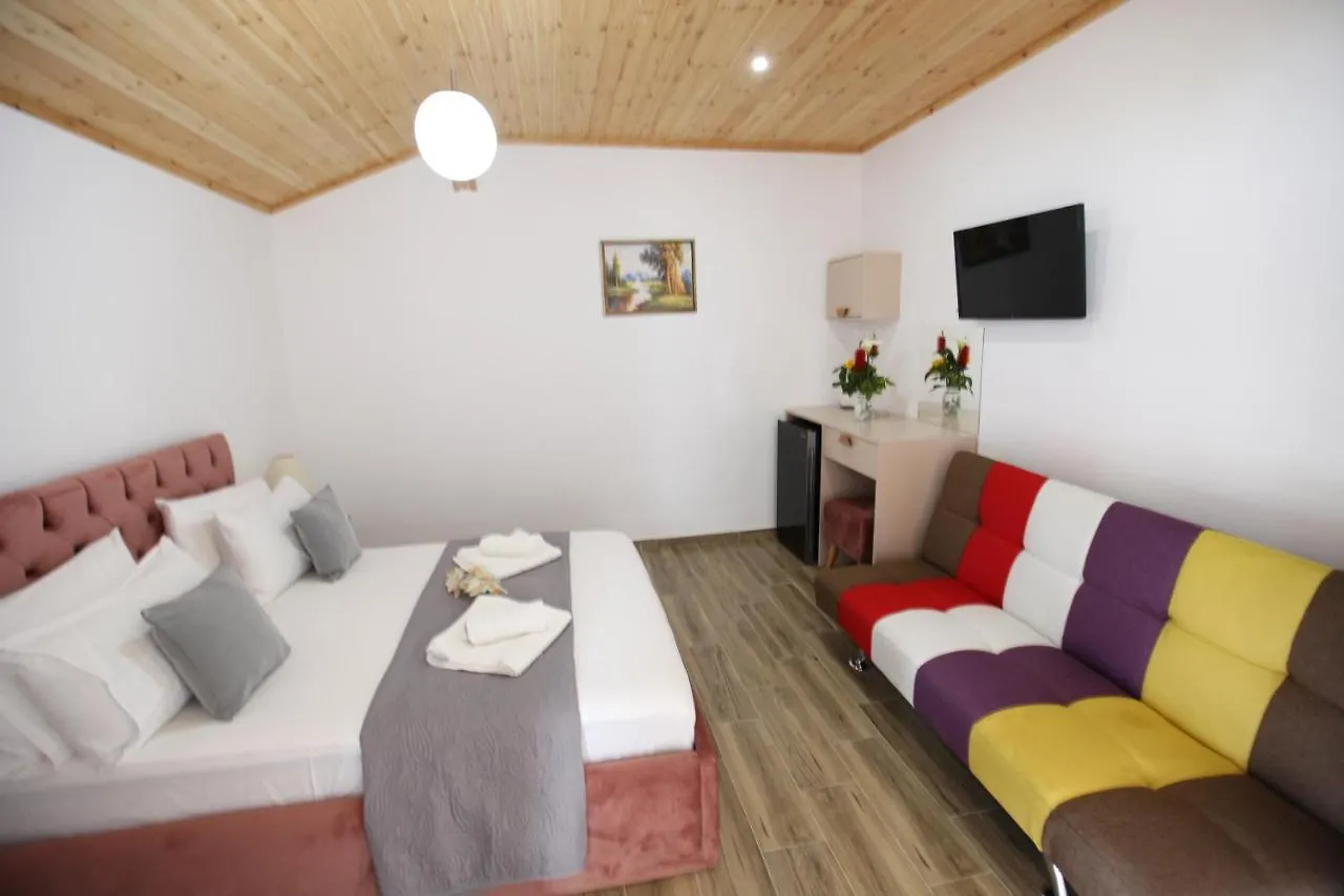 Aparthotel Hotel Erviliano Borsh Albánie