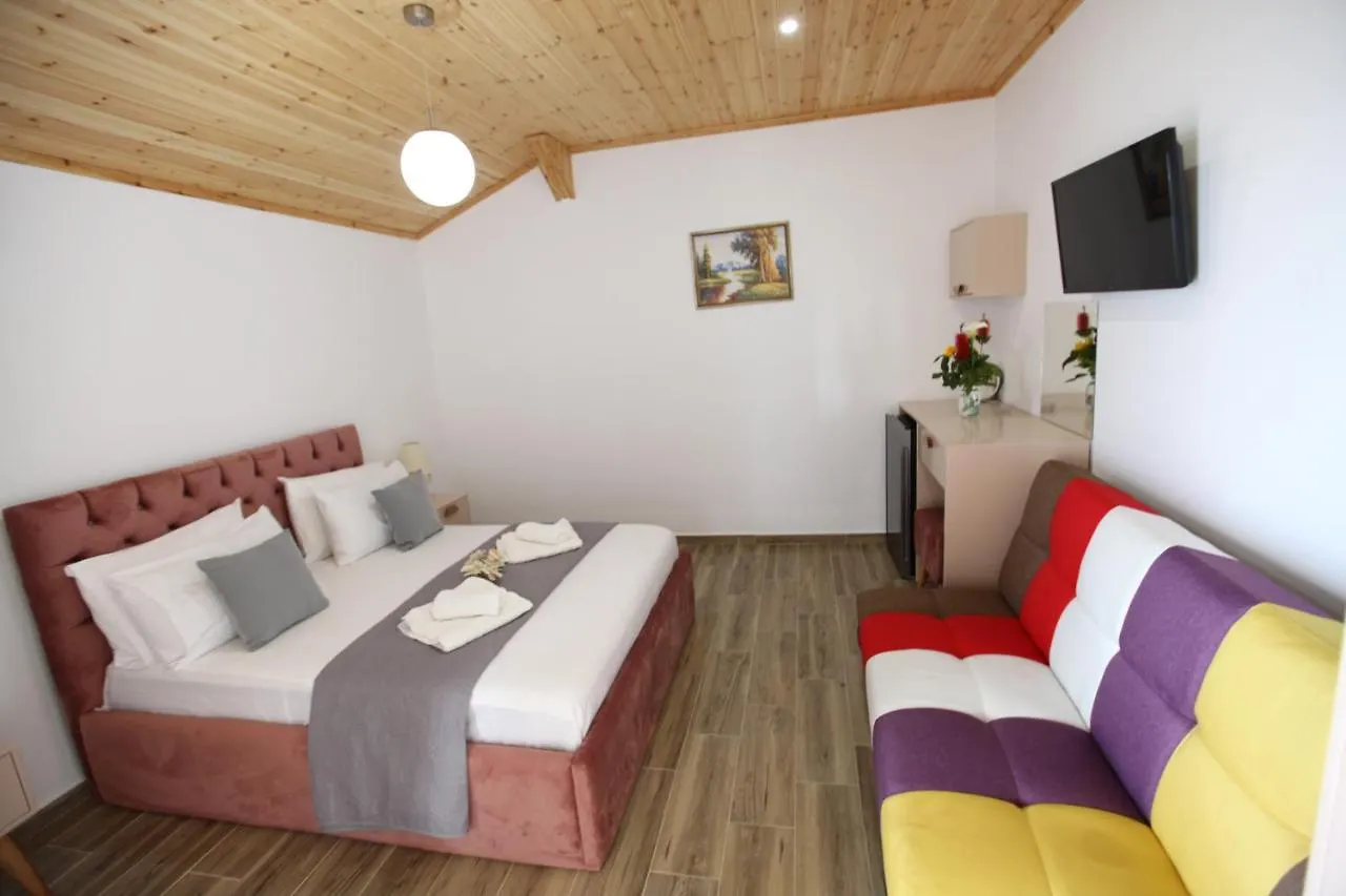 Hotel Erviliano Borsh Aparthotel