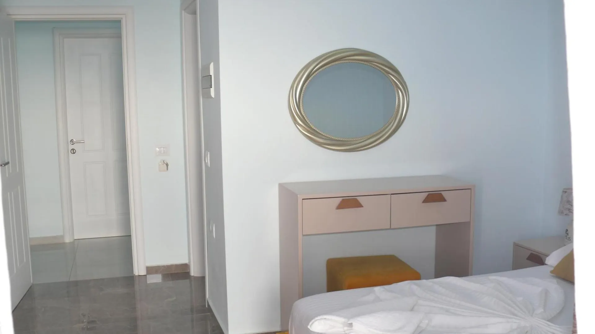 Hotel Erviliano Borsh Aparthotel