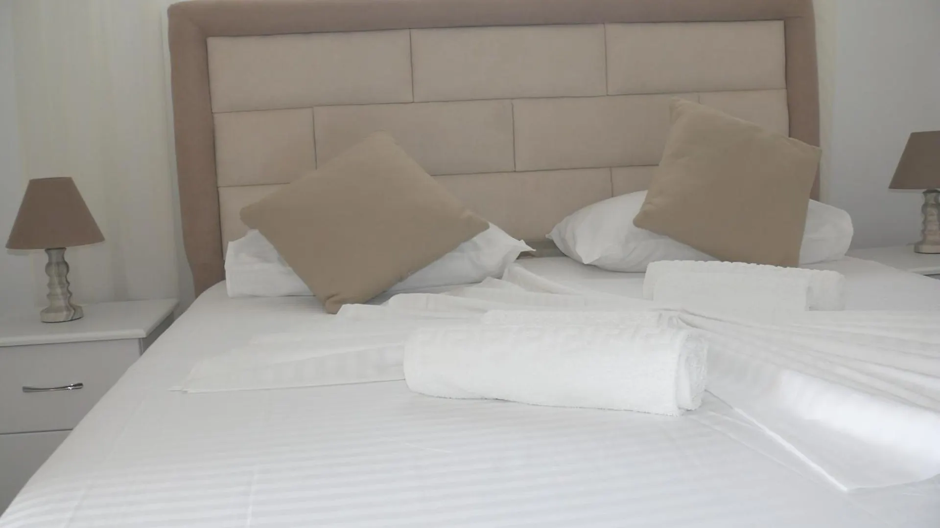 Aparthotel Hotel Erviliano Borsh Albania