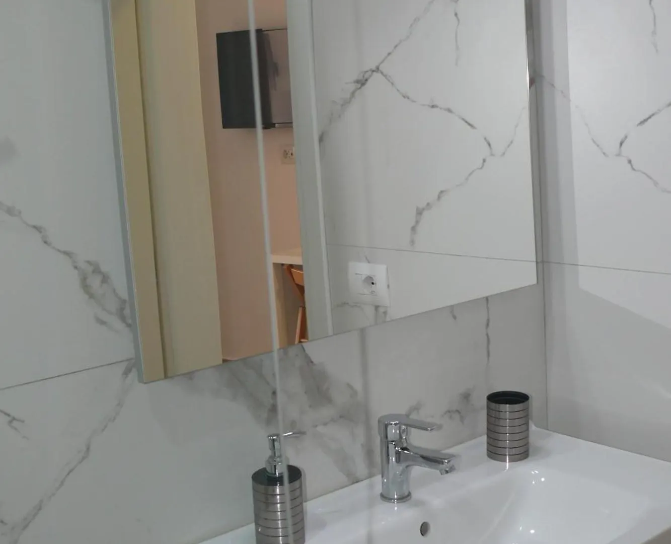 Hotel Erviliano Borsh 0*,  Albania