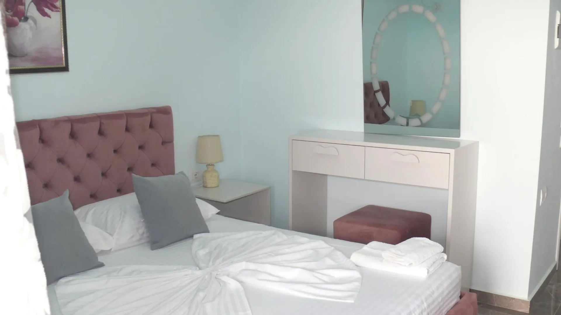 Hotel Erviliano Borsh Aparthotel