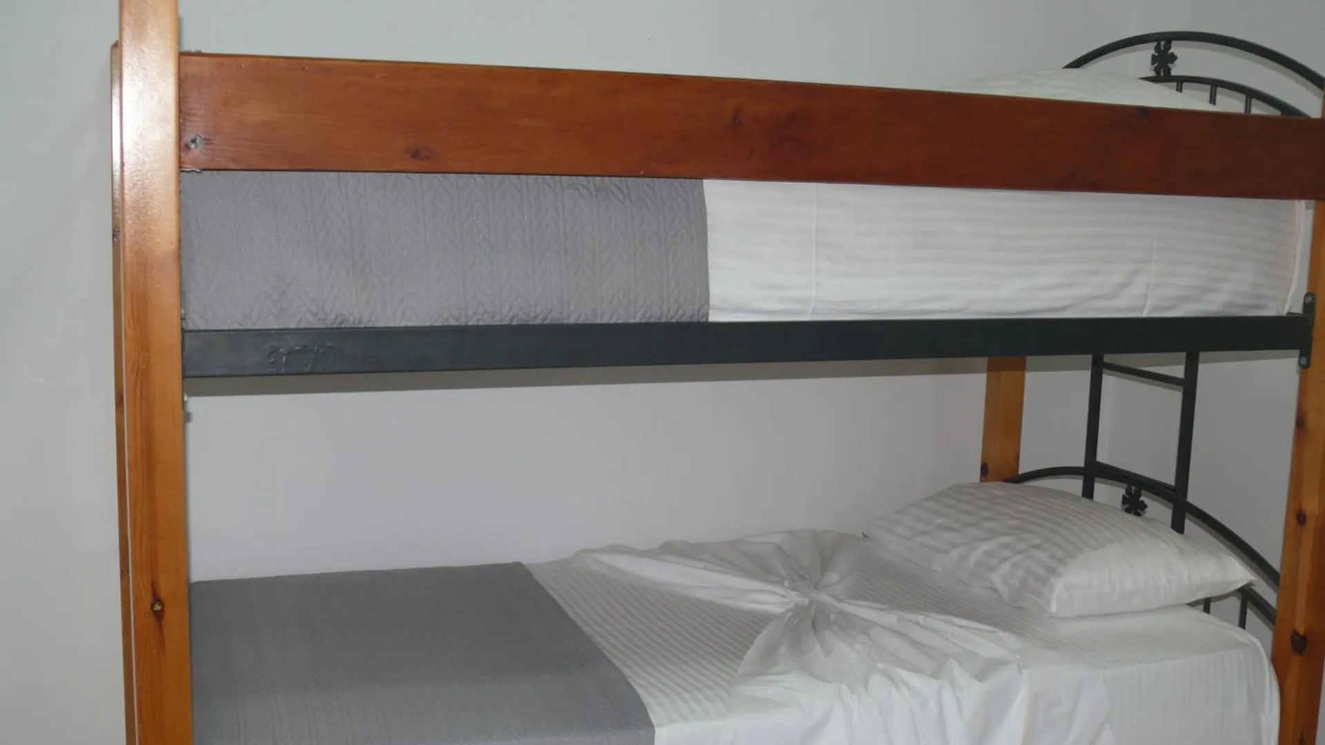 Hotel Erviliano Borsh Aparthotel
