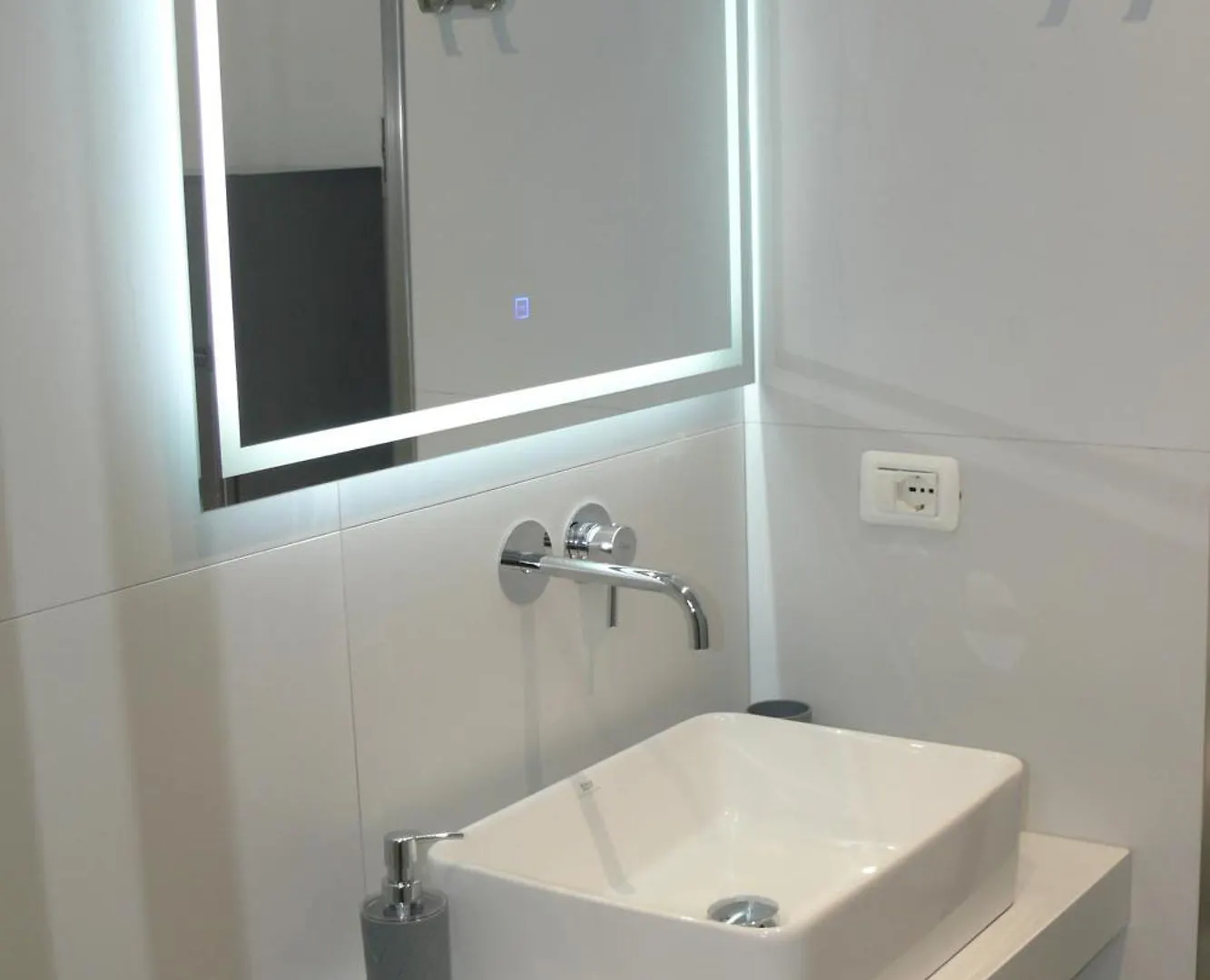Hotel Erviliano Borsh 0*,  Albánie