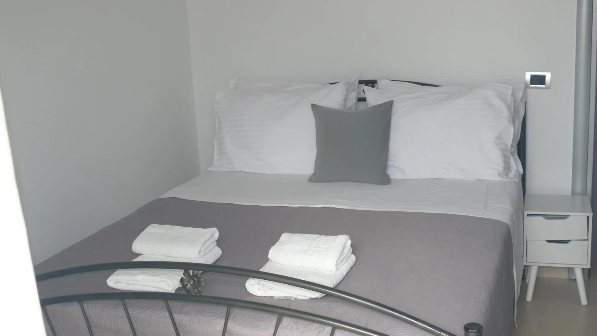 Aparthotel Hotel Erviliano Borsh Albánie