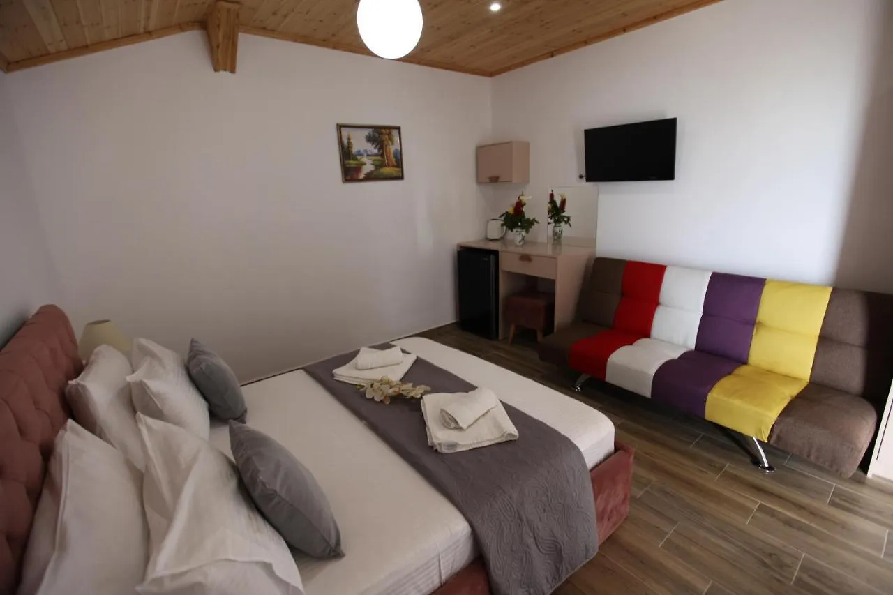 Hotel Erviliano Borsh Aparthotel