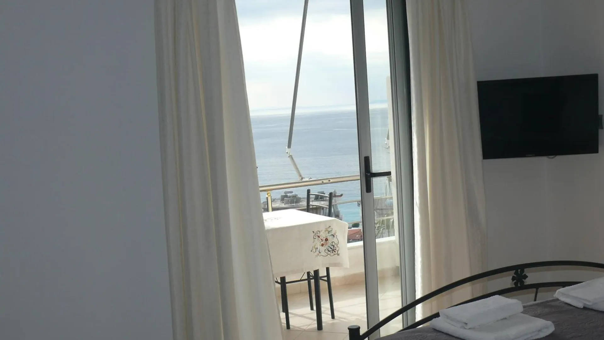 Aparthotel Hotel Erviliano Borsh